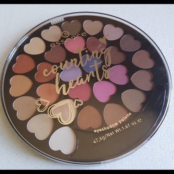 Essence - counting hearts - love you a latte - Picture 3 of 8